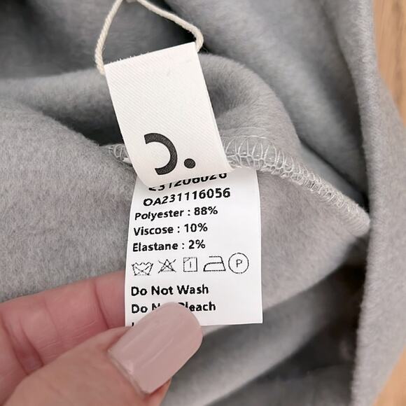 NWT FALL 2025! COMMENSE lt gray felt mini skirt white… - Picture 6 of 6